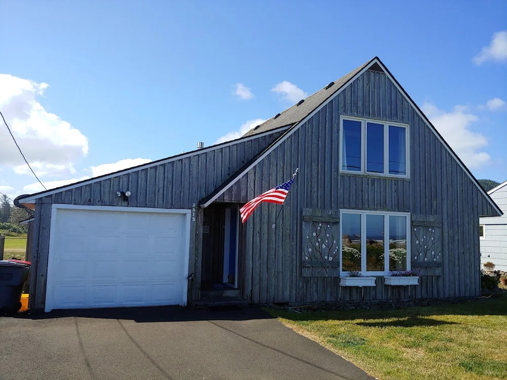 Seaside Cove Vue 3 Bedrooms 2 Bathrooms Home