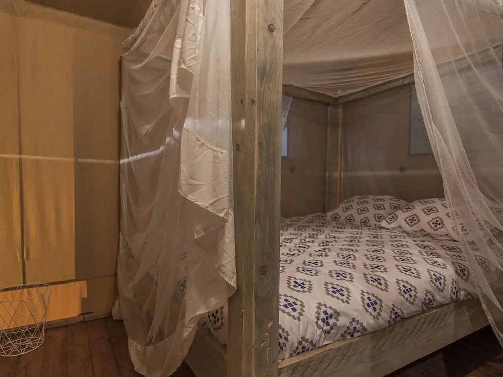 Tent Lodge With Sanitary Facilities at the Bedafse Bergen - Campsite