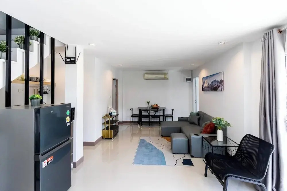 Tiny House Srinakarin At Sri Bearing Station