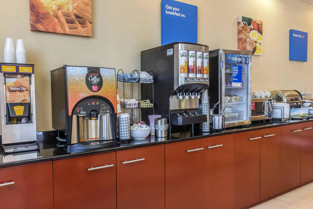 Comfort Inn & Suites LaGuardia Airport