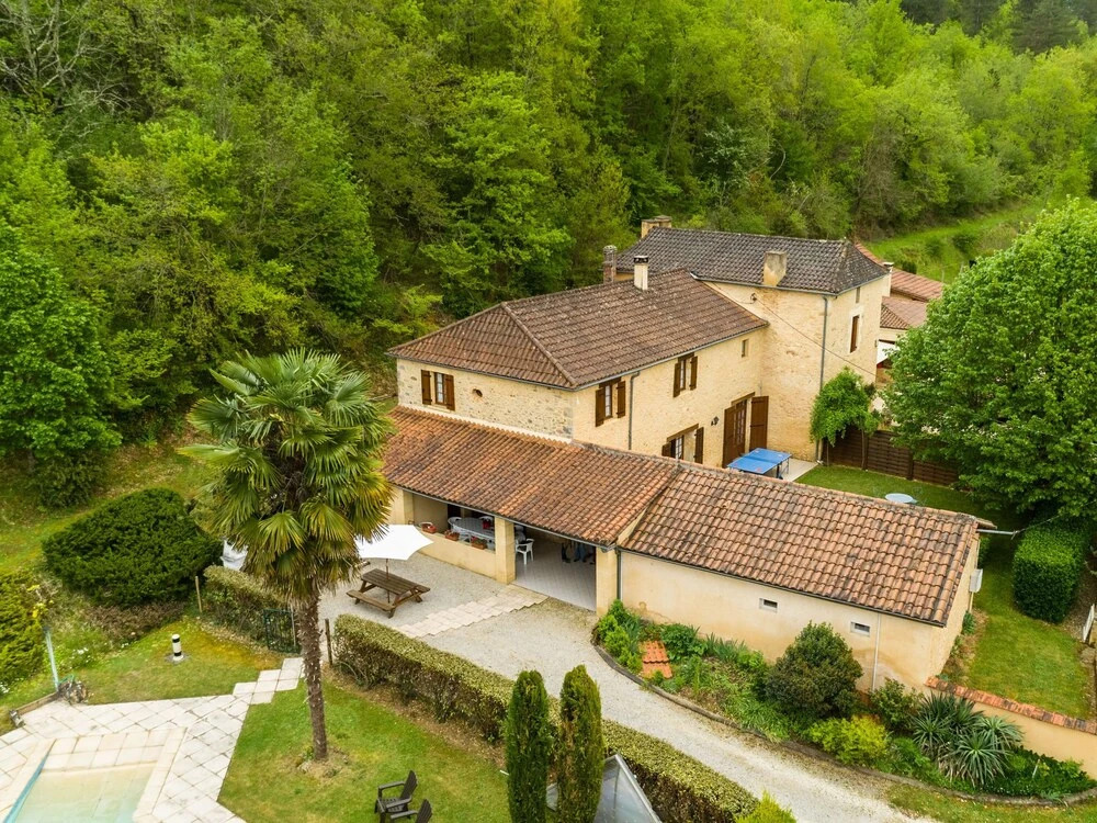 Vintage Home in Siorac-en-périgord With Pool