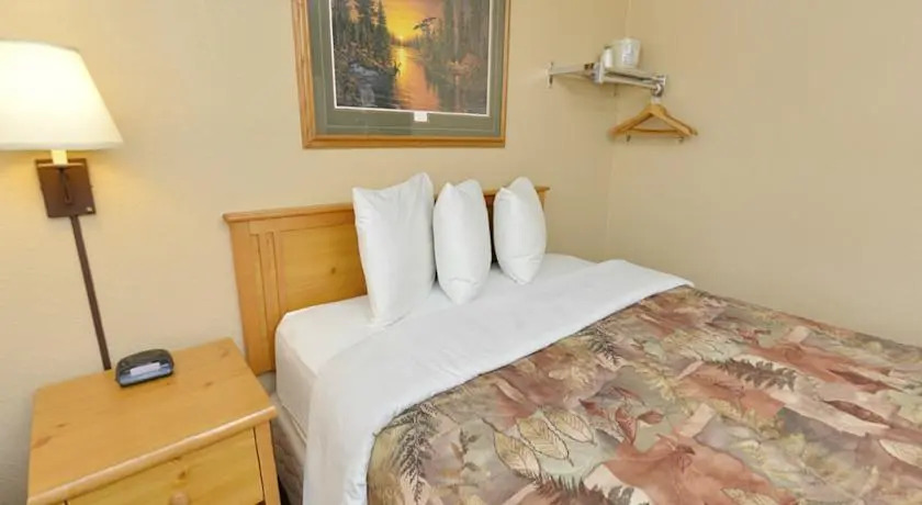 Americas Best Value Inn Walker
