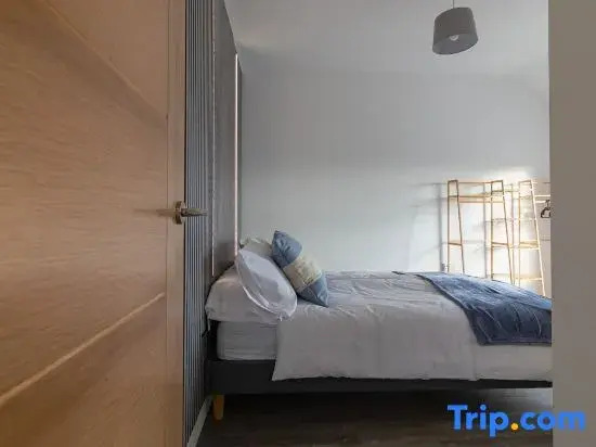 Sunbeam House Apartment 3