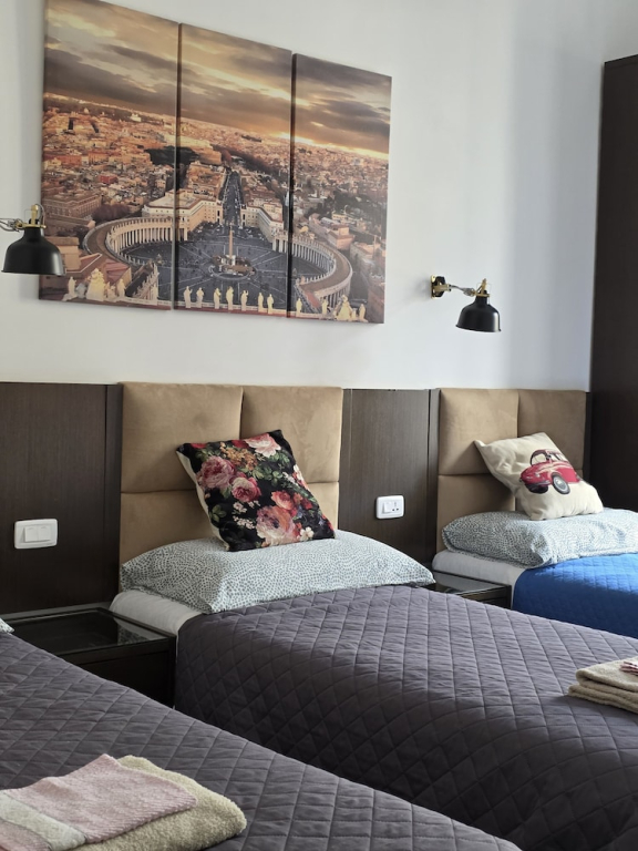 Roomz Romestay