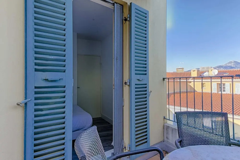 Nice 2 Room Apartment With Terrace - Vieux Nice