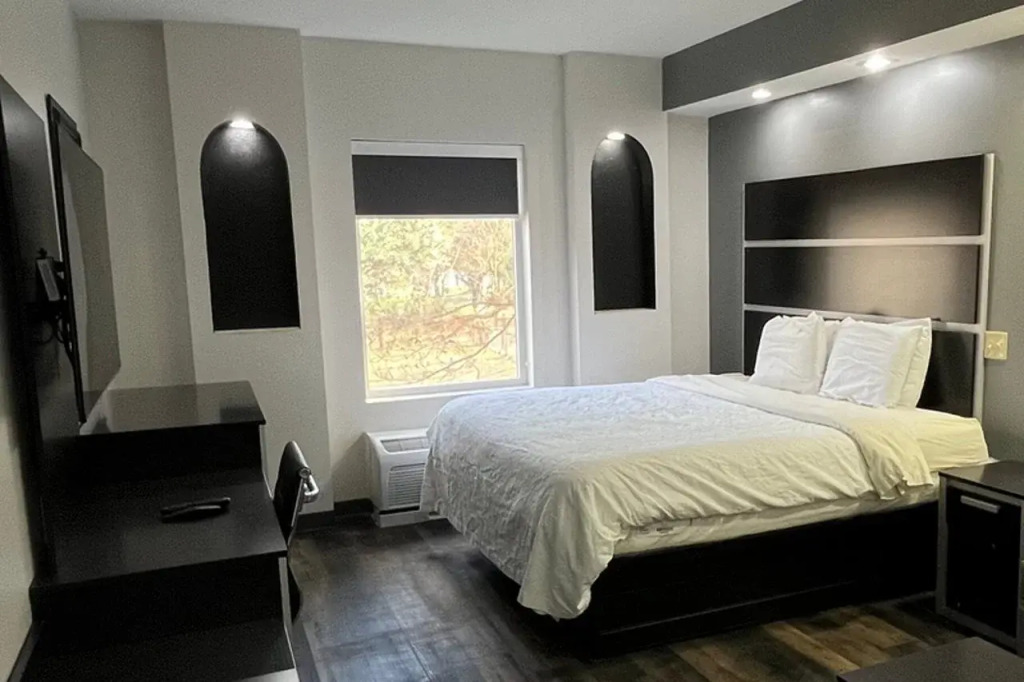 Sonesta Essential Savannah