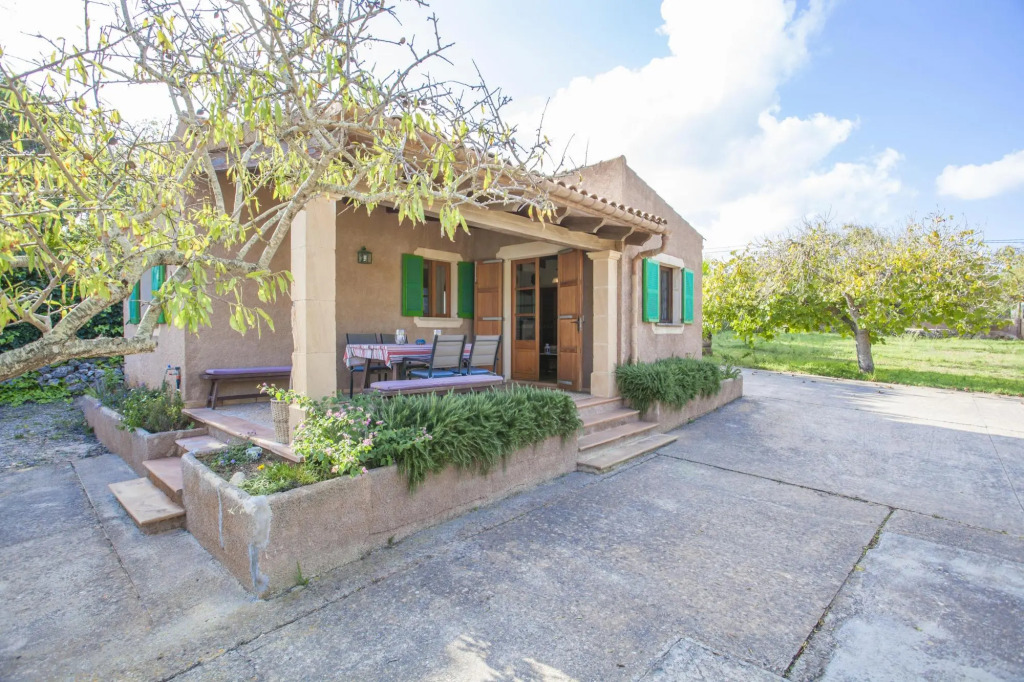 CAN ANDREU - Finca with private pool only 2.3 km away from the beach Free WiFi