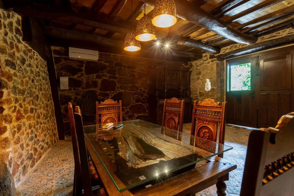 Casa Escondida Aveiga