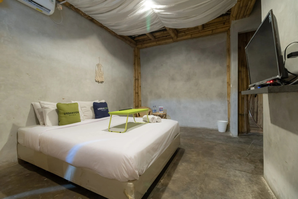 Urbanview Hotel Ta-ke Blok M