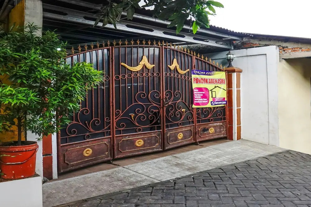 OYO 90846 Guesthouse Bintaro Asri Syariah