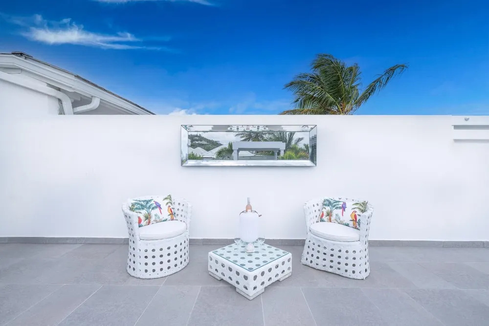 La Perla Bianca - 1 BR Beachfront Luxury Villa offering utmost privacy