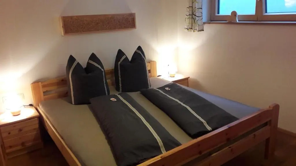 Haus Carmen, Familienfreundliche 4 Edelweiss Ferienwohnung mit TOP Einrichtung