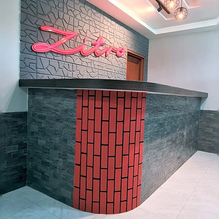 Zitro Hotel