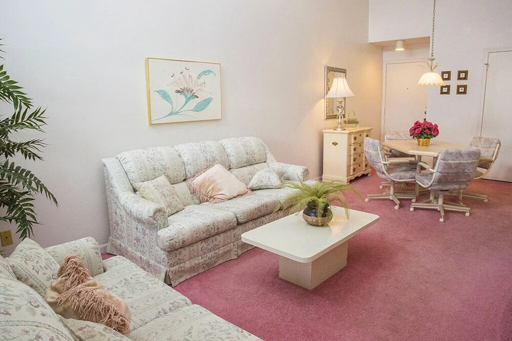 Country Club Minium 2 Bedroom Condo