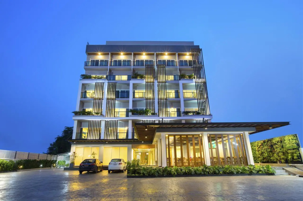 โรงแรมวีวิช V Wish Hotel