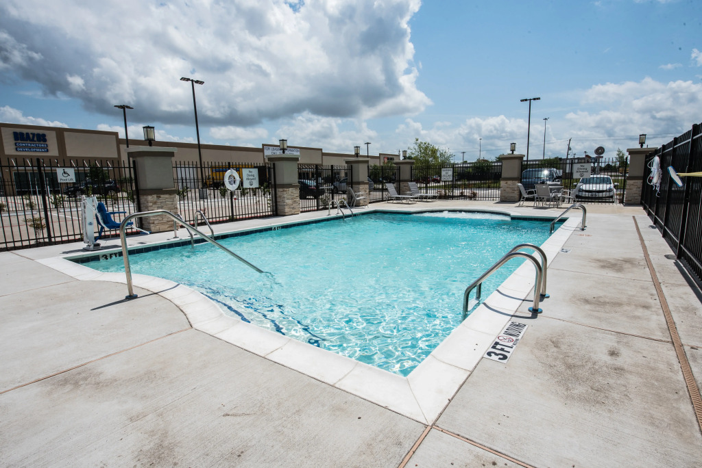 Holiday Inn Express & Suites Houston - Hobby Airport Area by IHG