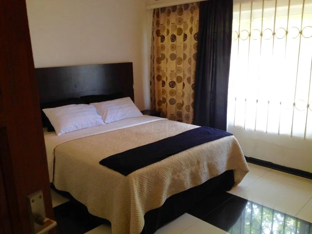 Melunah Lodge