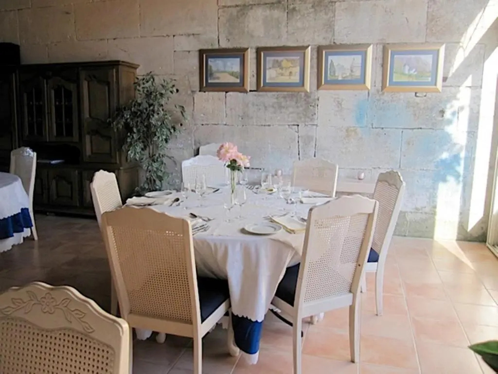 La Cour des Cloches