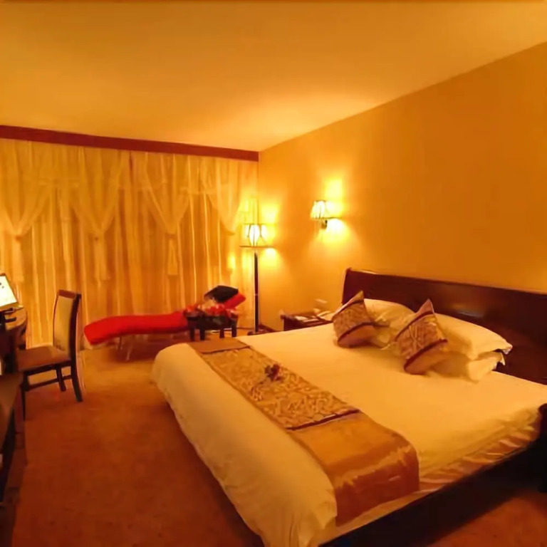 New Yuli Grand Business Hotel
