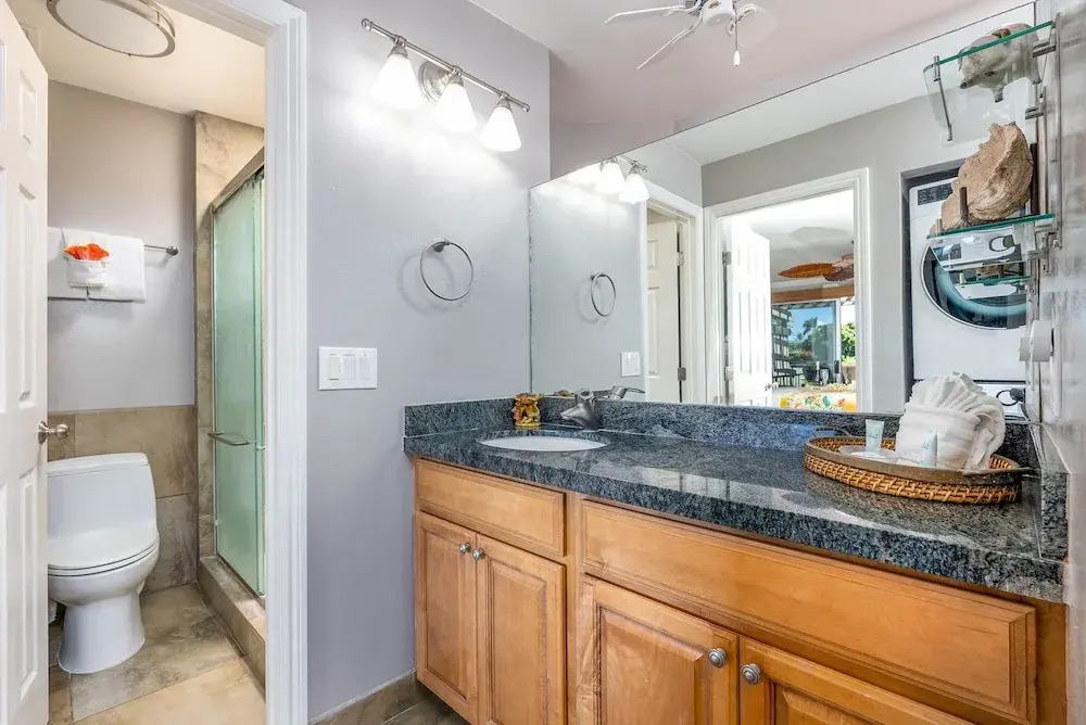Kahana Sunset C7 2 Bedroom Condo by RedAwning