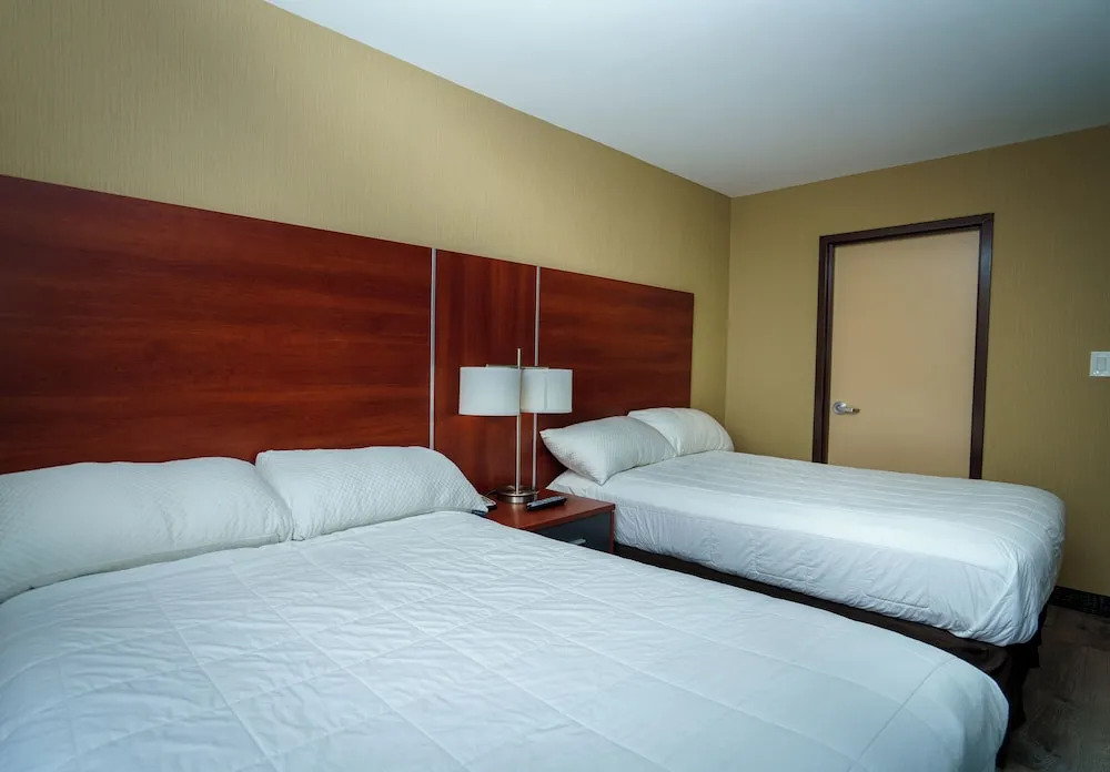 Sky Hotel Flushing/Laguardia Airport