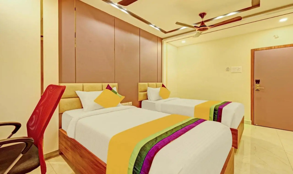 Itsy Hotels Sri Sai Grand Inn Near MG Road & PVP Mall