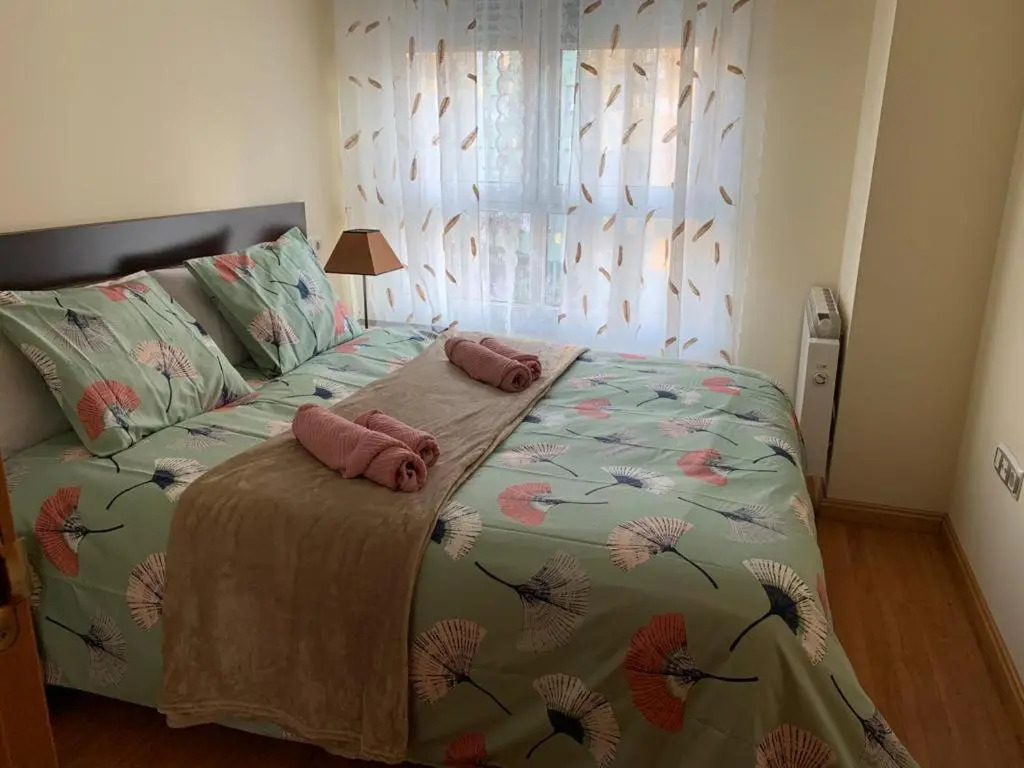 Apartamento Mota-2 Huca-Los Prados; Parking Y Wifi Gratis