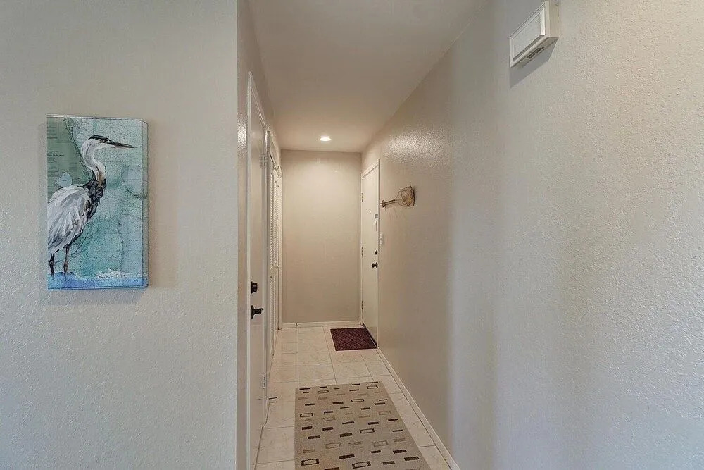Dock Holiday 2 Bedroom Condo by Redawning