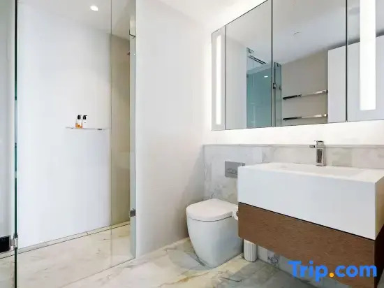 Waterfront CBD luxury 1Br with best view