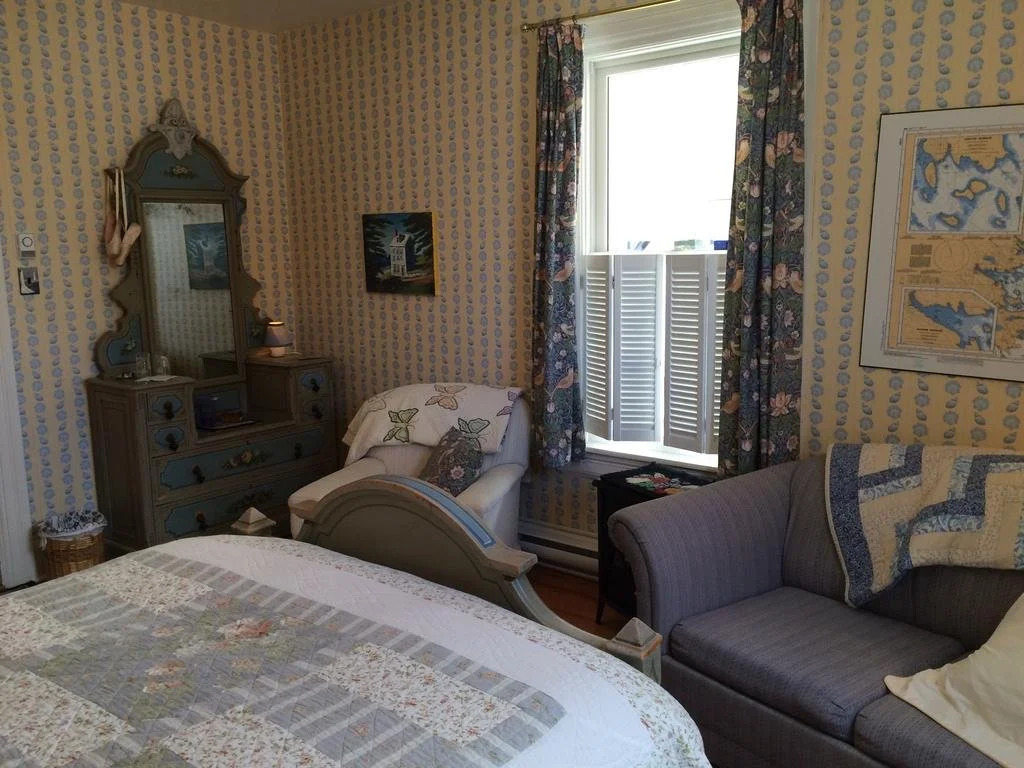 Mecklenburgh Inn