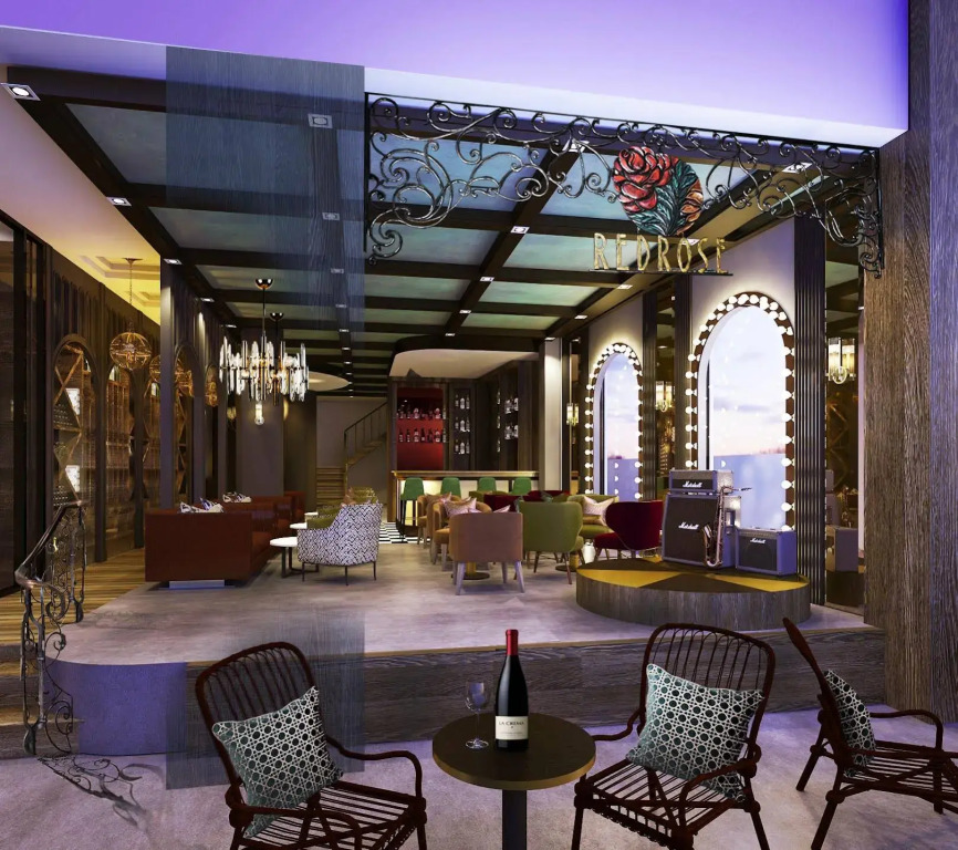 La Seine Boutique Hotel