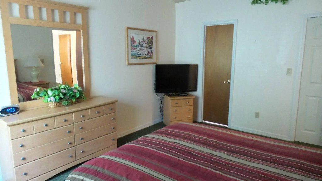 Somerset Resort by FunQuest Vacation