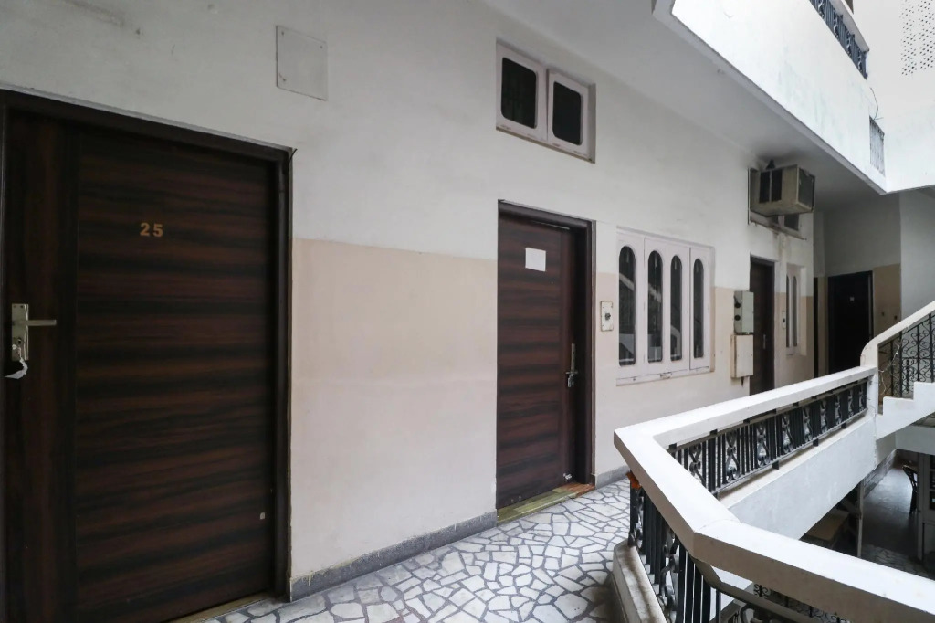 OYO 75865 Hotel Jogi Guest House