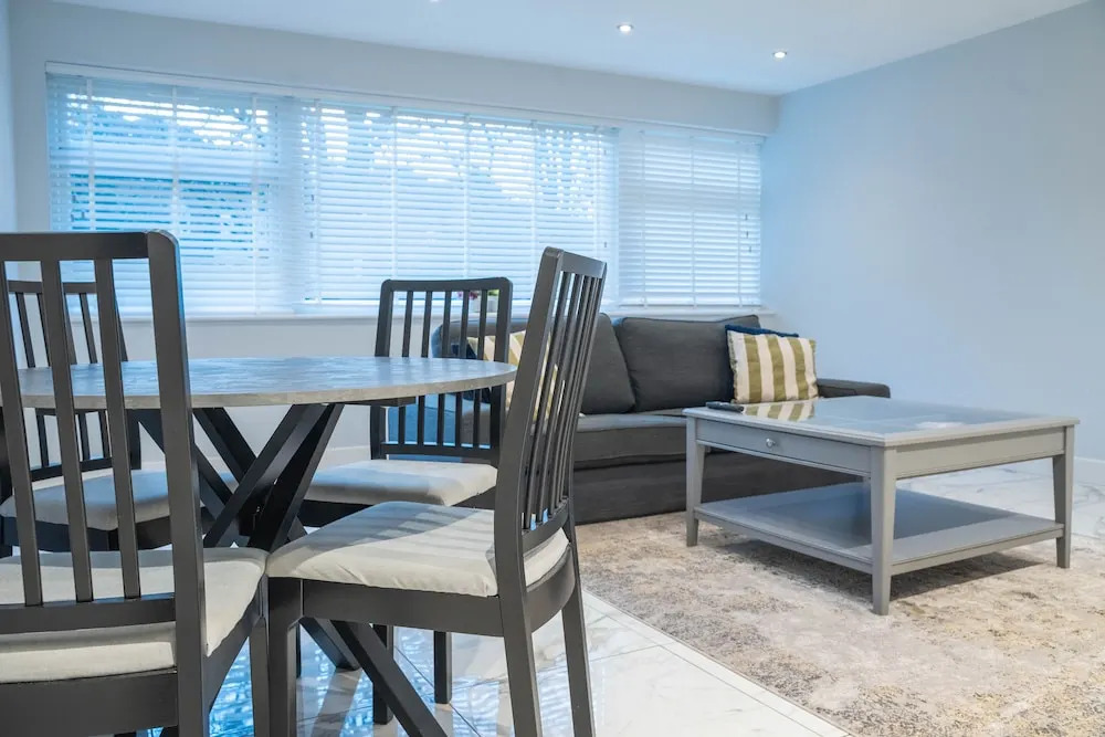 Stunning 2-bed Ground Floor Flat in Birmingham
