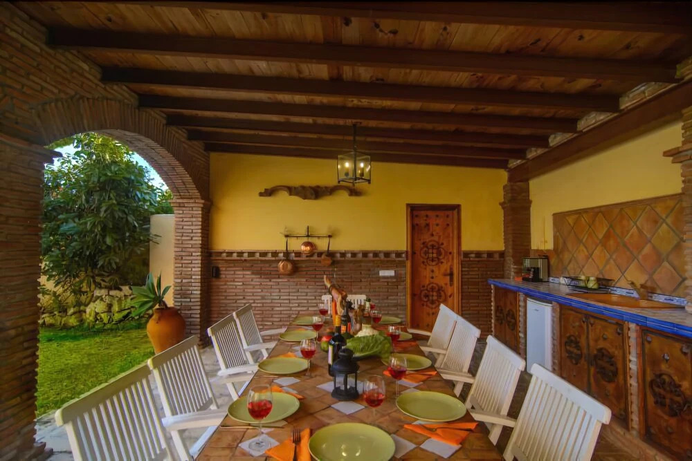 Twelve guest 6bedrooms Villa Montecarlo