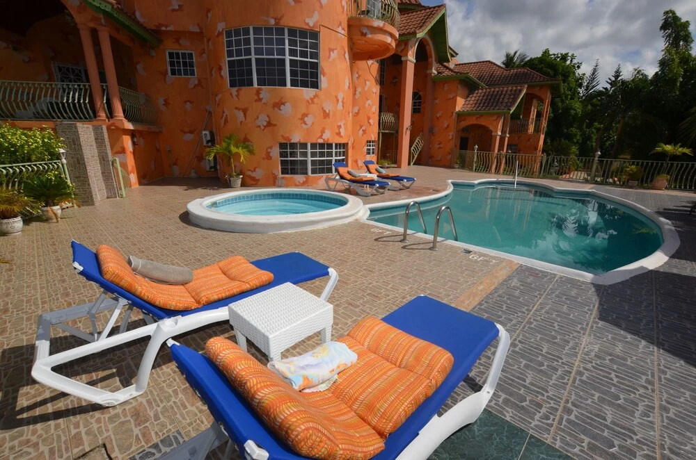 Dream Castle Villa, Montego Bay 8BR