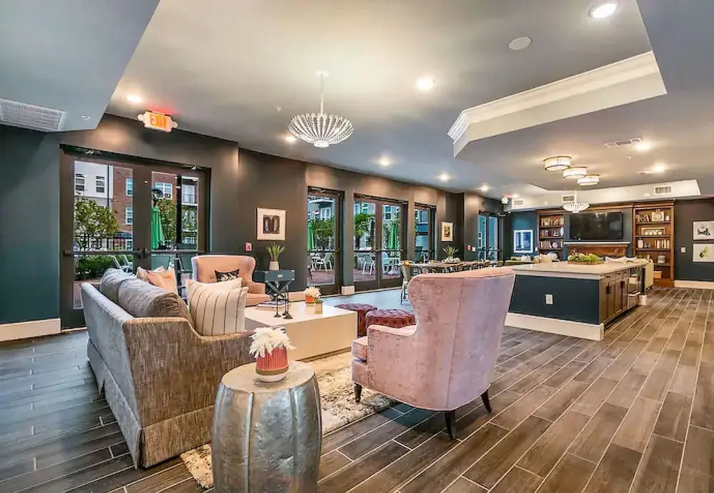 Stylish 2BR Family Apartment by Dtla