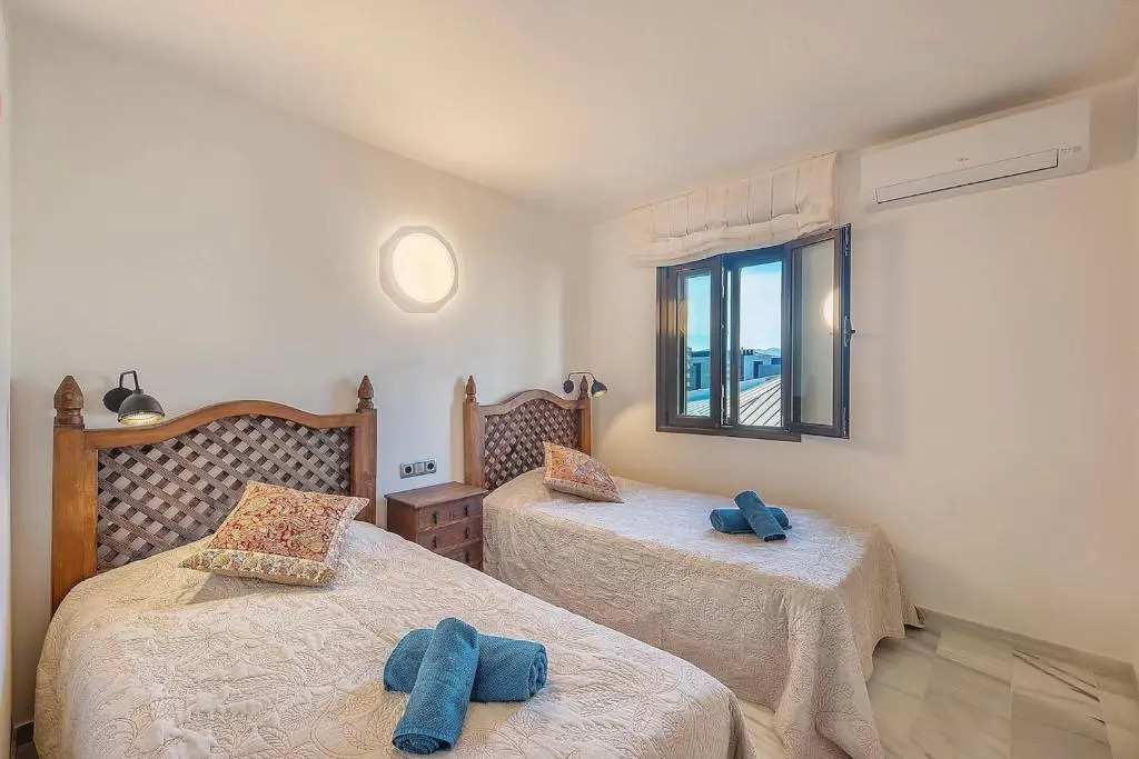 Sea View Puerto Banús Apt Sauna + Parking - Rdr165