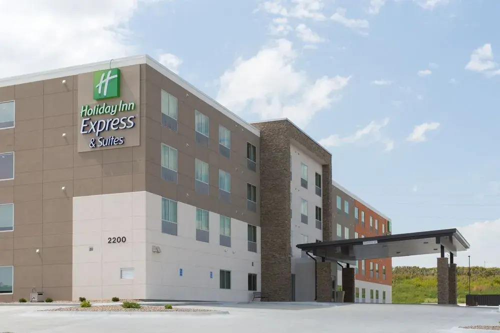 Holiday Inn Express & Suites Lincoln