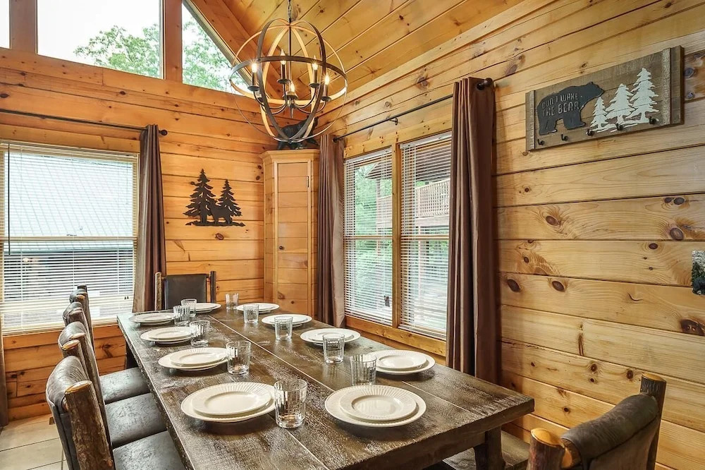 Some Peak Somewhere 3 Bedroom Cabin