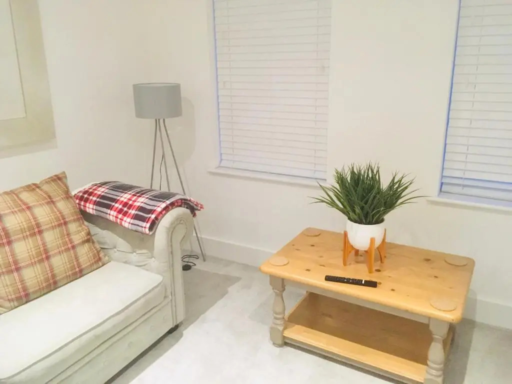 Huntingdon Apartment
