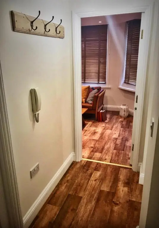 Flat 4, York Terrace