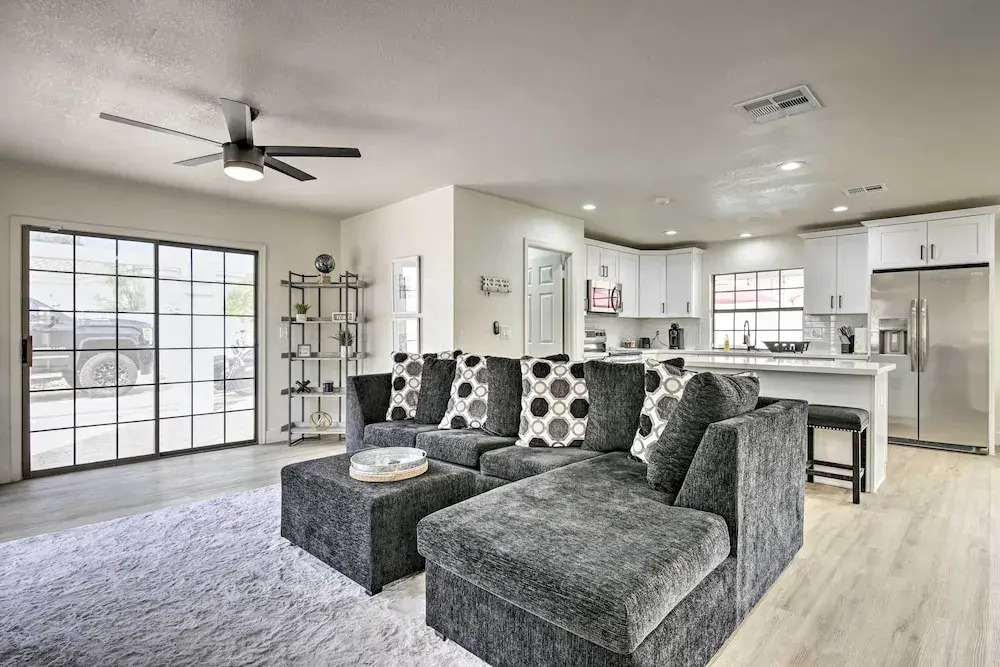Hot Tub! Family-friendly Home, 8 Mi to Westgate
