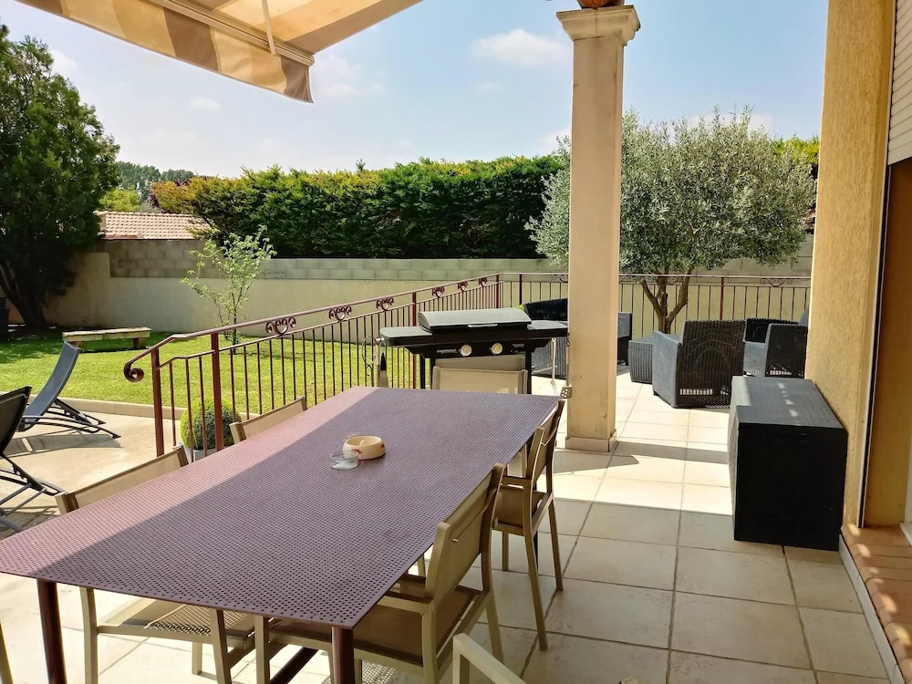 Villa With 3 Bedrooms in Montfrin, With Private Pool, Enclosed Garden