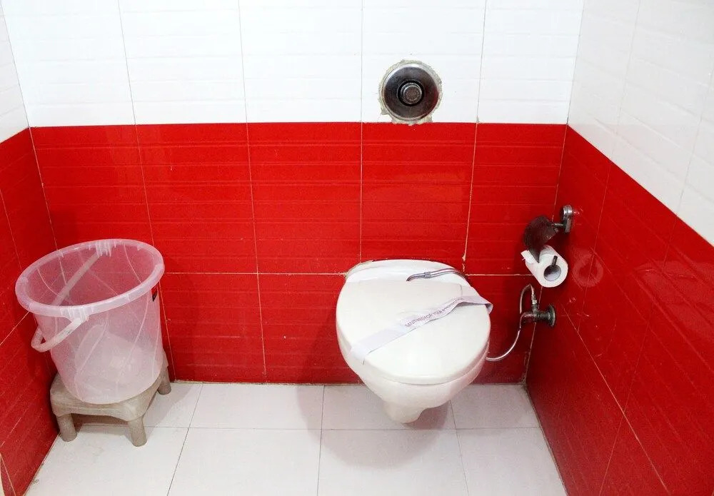 OYO 528 Hotel Neptune Residency