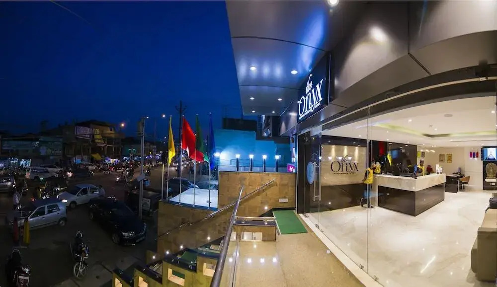 The Onyx - Premium Business Hotel