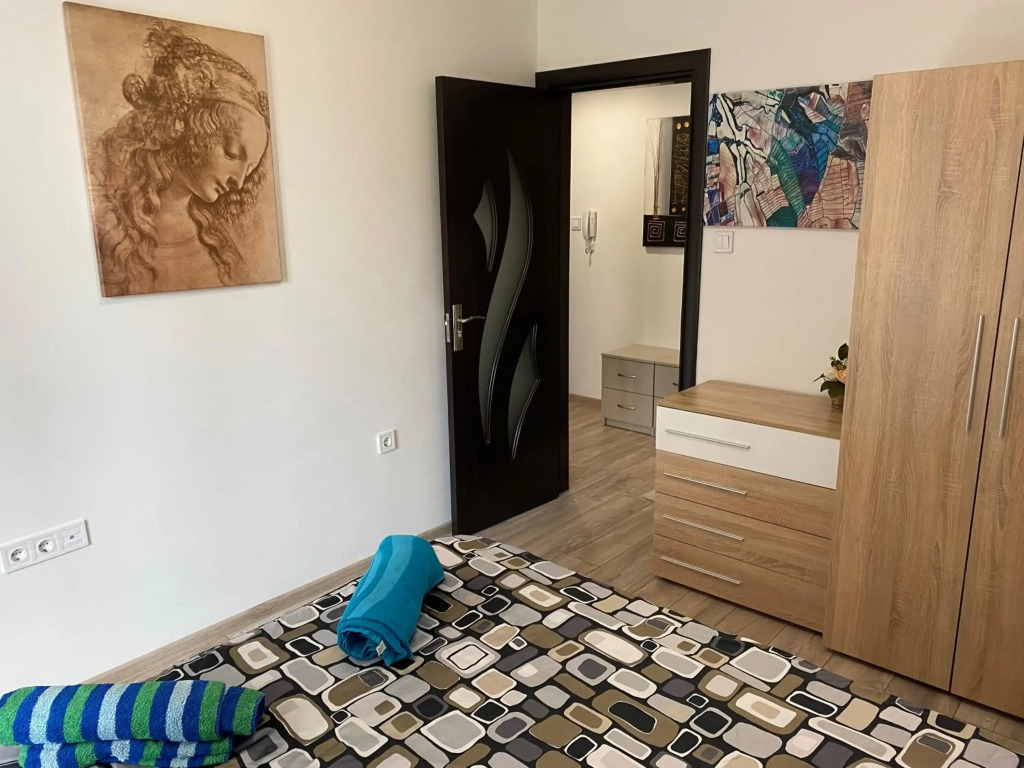 Brand New Cozy 1BR flat with AC & FREE street Parking