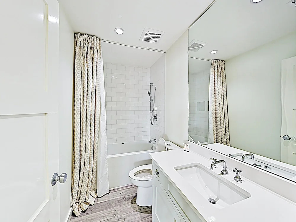 New Listing! Key Allegro Waterfront W/ Pool 4 Bedroom Home