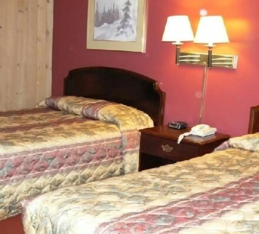 Snowy Owl Inn - a Waterville Valley Hotel