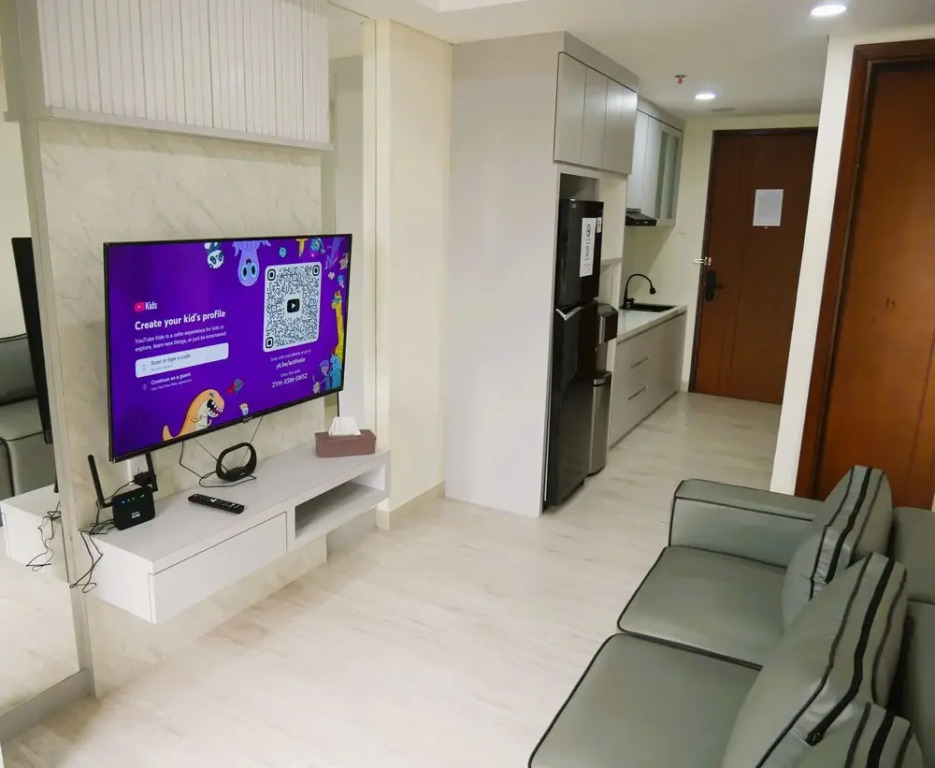 Meisterstadt Pollux Habibie Apartment by uhomeid